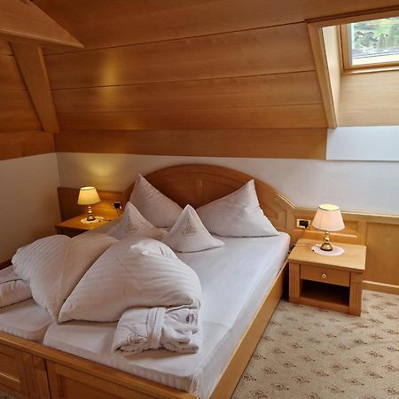 Residence Ciastel Ortisei Luaran gambar