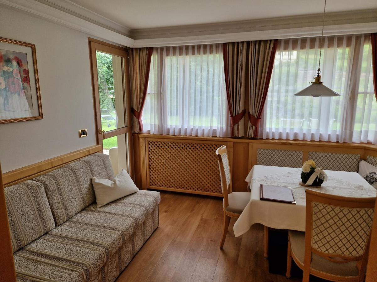 Residence Ciastel Ortisei Luaran gambar
