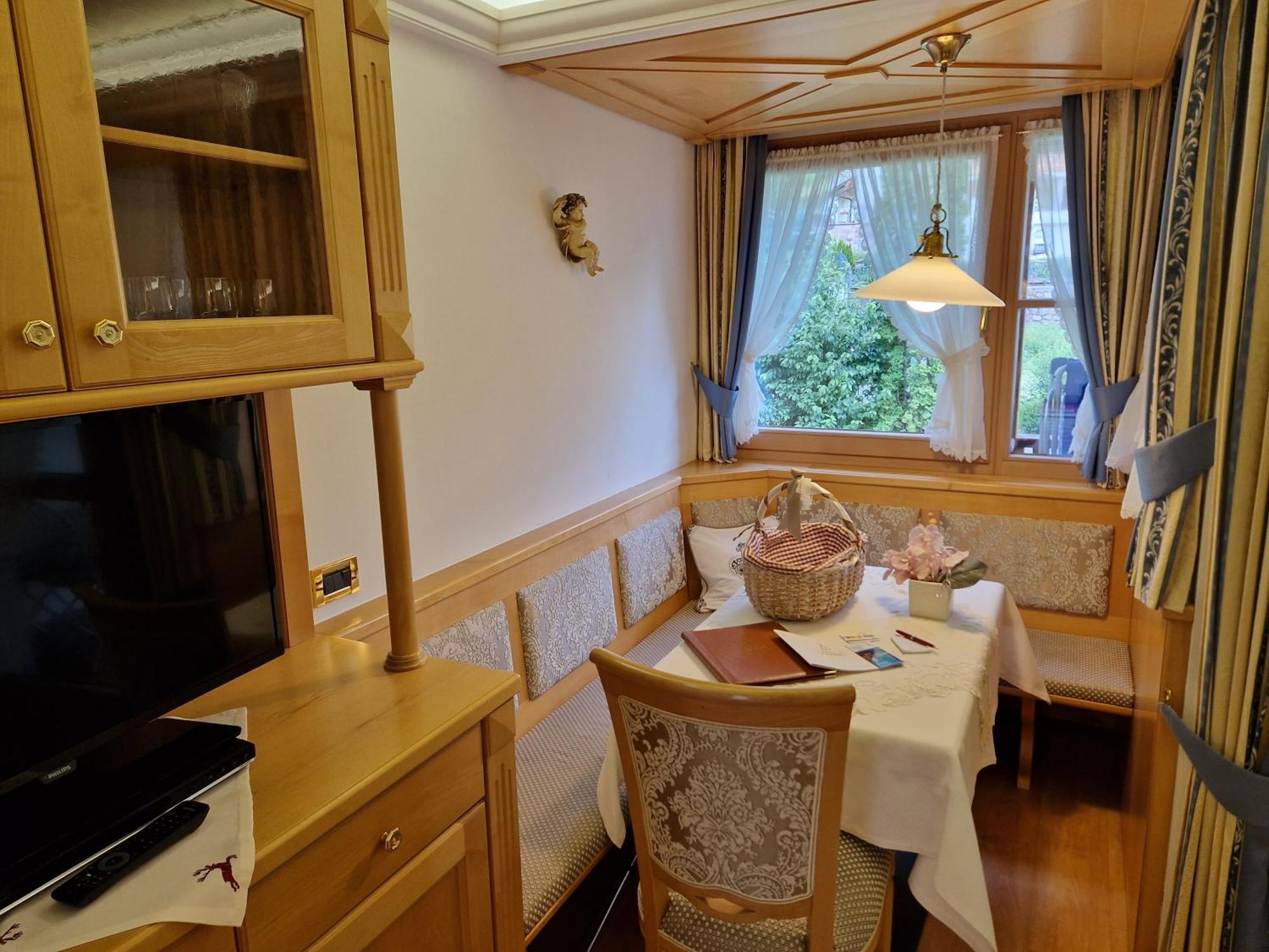 Residence Ciastel Ortisei Luaran gambar