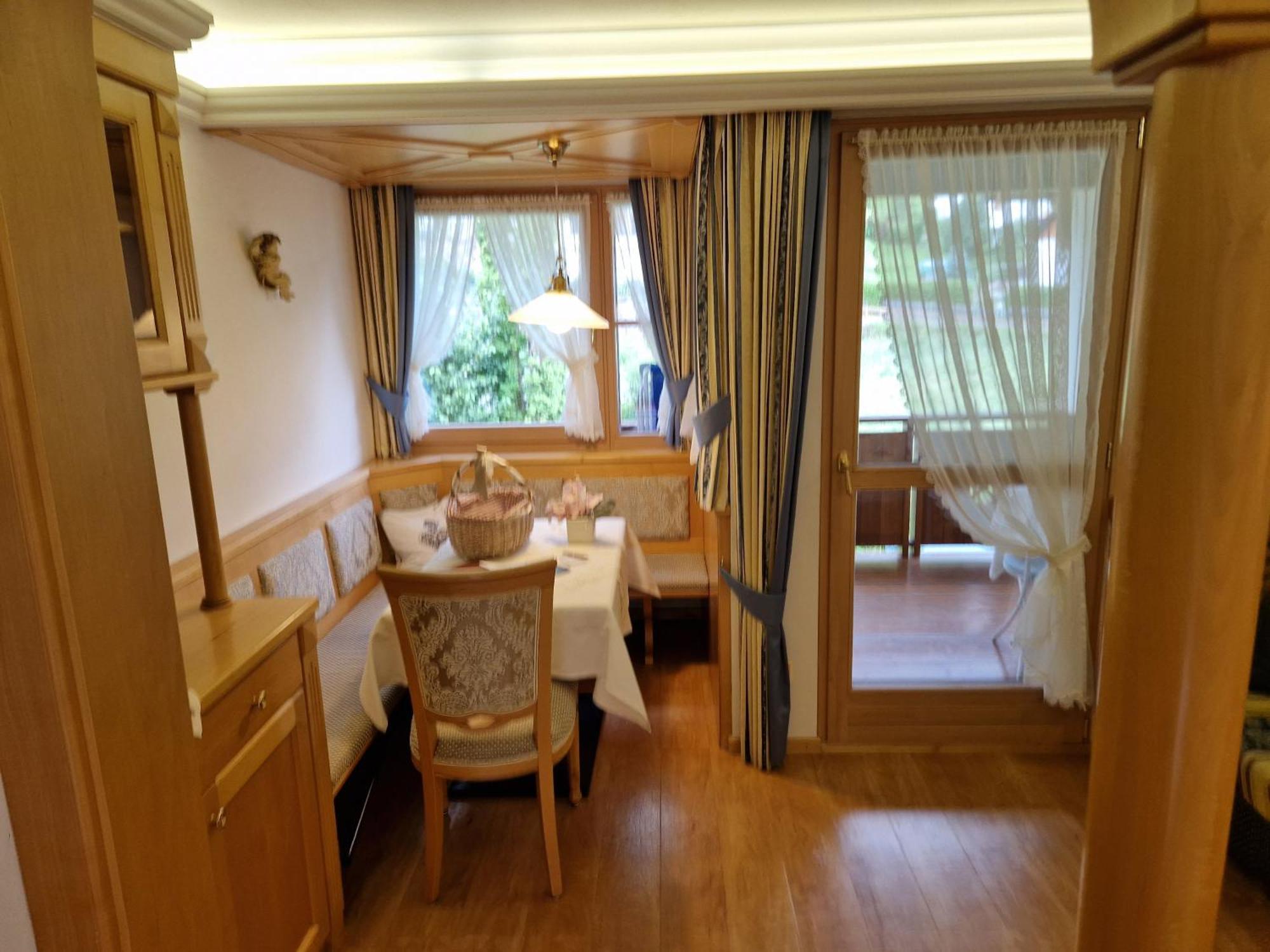 Residence Ciastel Ortisei Luaran gambar