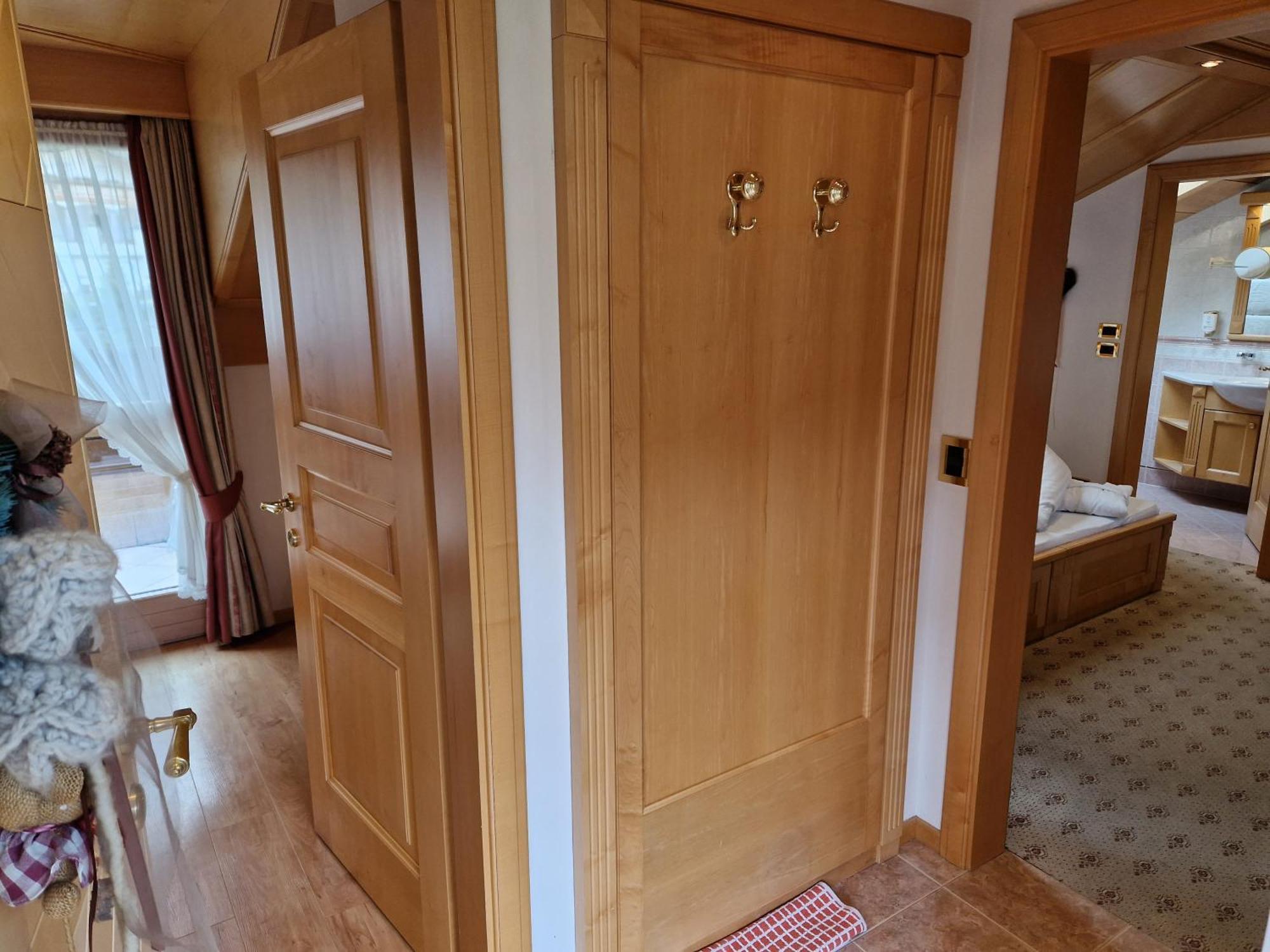 Residence Ciastel Ortisei Luaran gambar